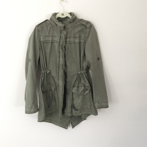 Jackets & Blazers - Reposh! Super Cute Army Green Jacket